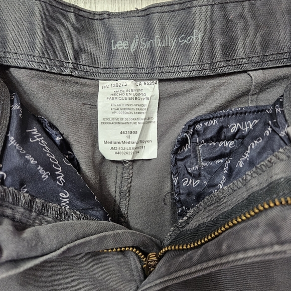 Lee Women's Sinfully Soft Gray Pants Size 12 - Picture 3 of 4